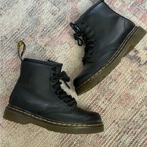 Dr. Martens 1460 9T